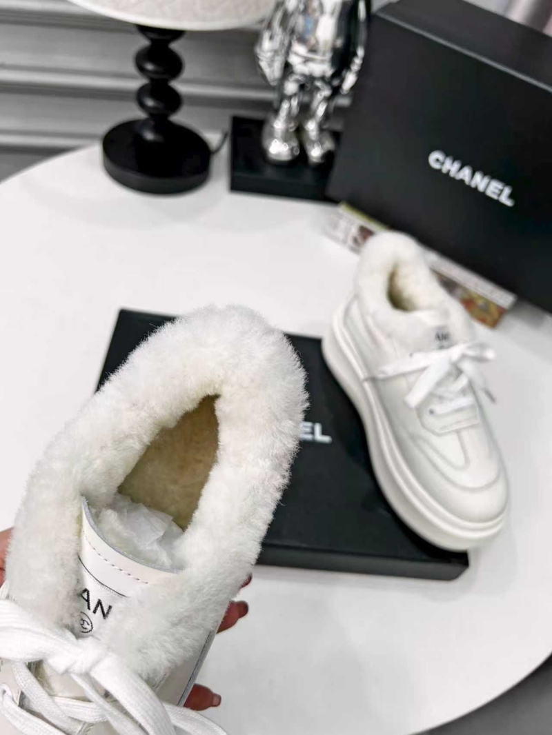 Ch**el sport shoes